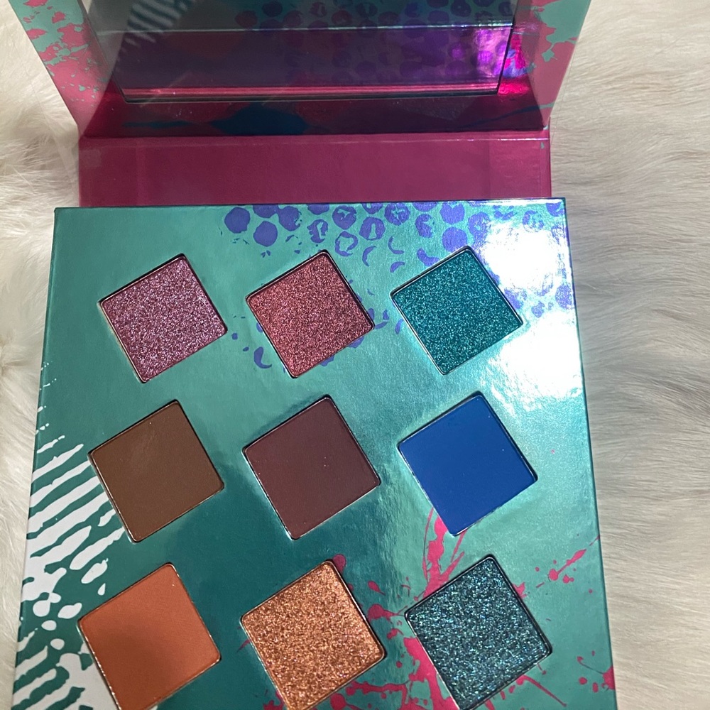 Eye shadow - Picture 3 of 4